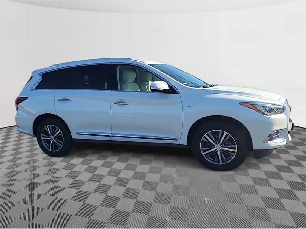 2020 INFINITI QX60 LUXE 9