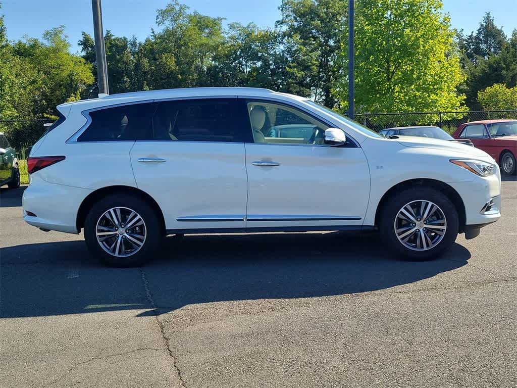 2020 INFINITI QX60 LUXE 24