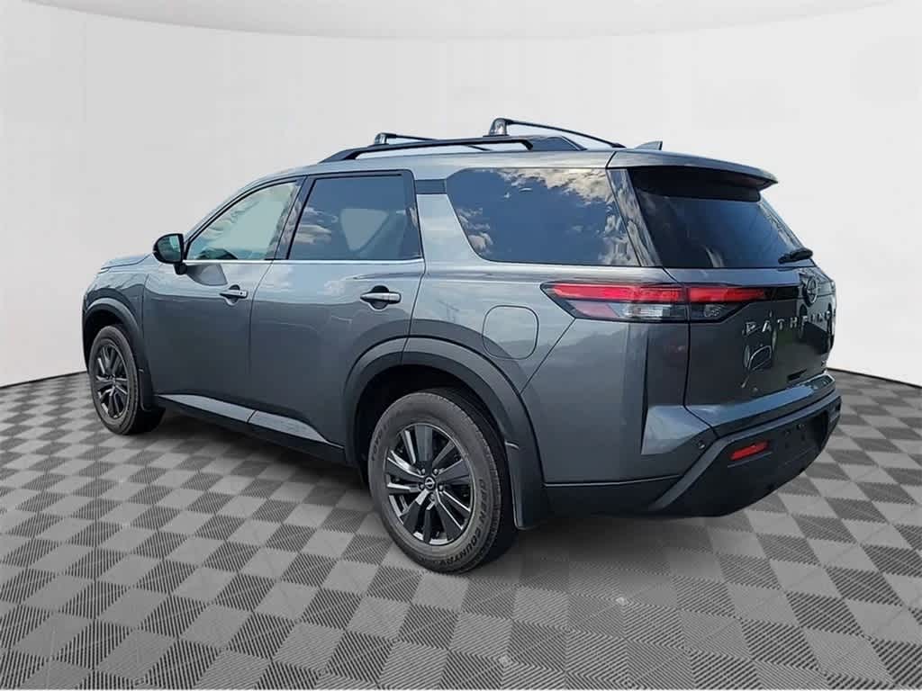 2022 Nissan Pathfinder SV 6