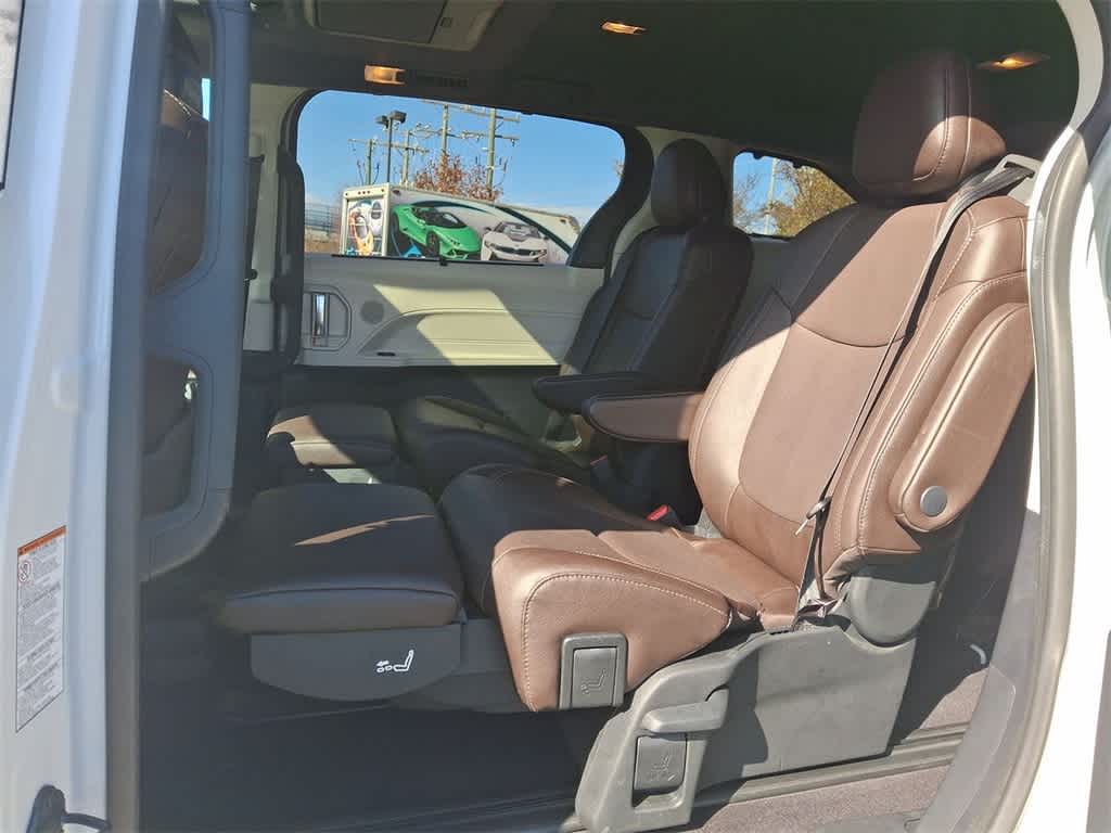 2021 Toyota Sienna Platinum 20