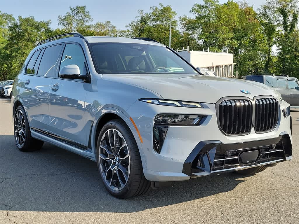 2025 BMW X7 xDrive40i 2