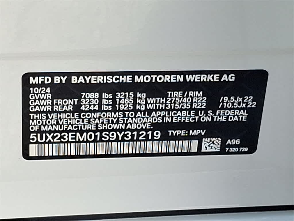 2025 BMW X7 xDrive40i 11