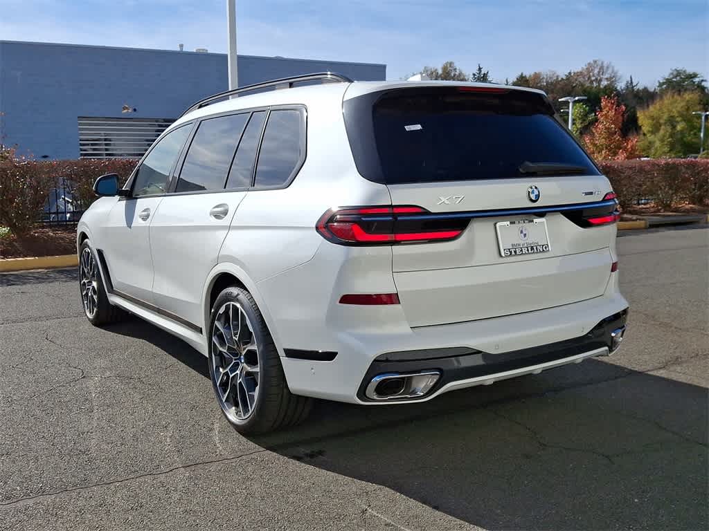 2025 BMW X7 xDrive40i 4