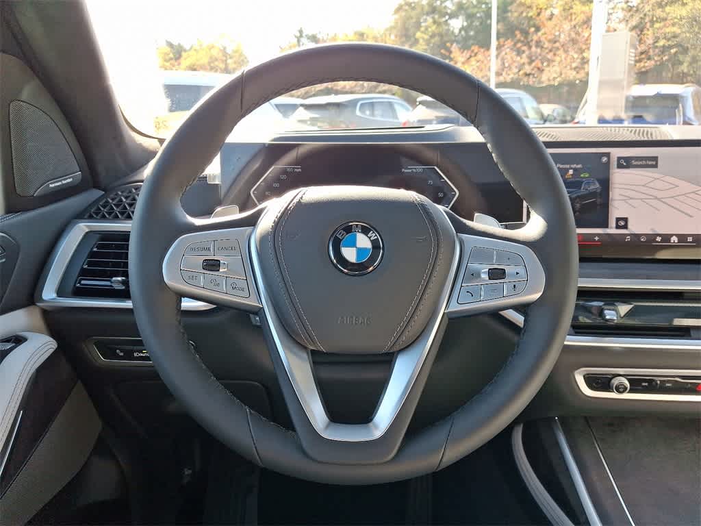 2025 BMW X7 xDrive40i 10