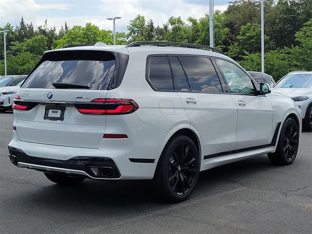 2025 BMW X7 xDrive40i 3