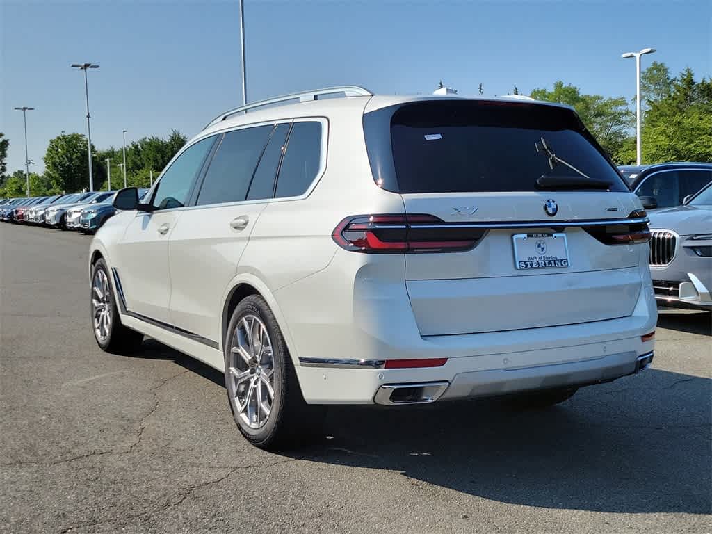 2025 BMW X7 xDrive40i 4