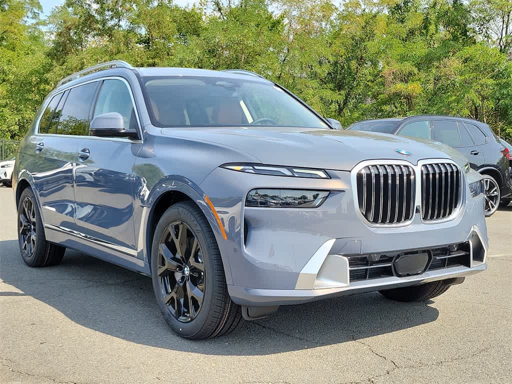 2025 BMW X7 xDrive40i 2