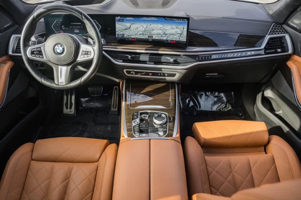 2023 BMW X7 xDrive40i 23