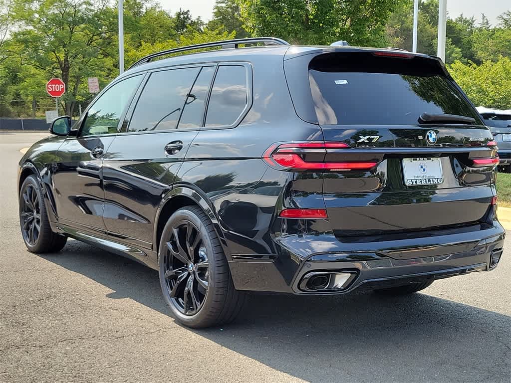 2025 BMW X7 xDrive40i 4