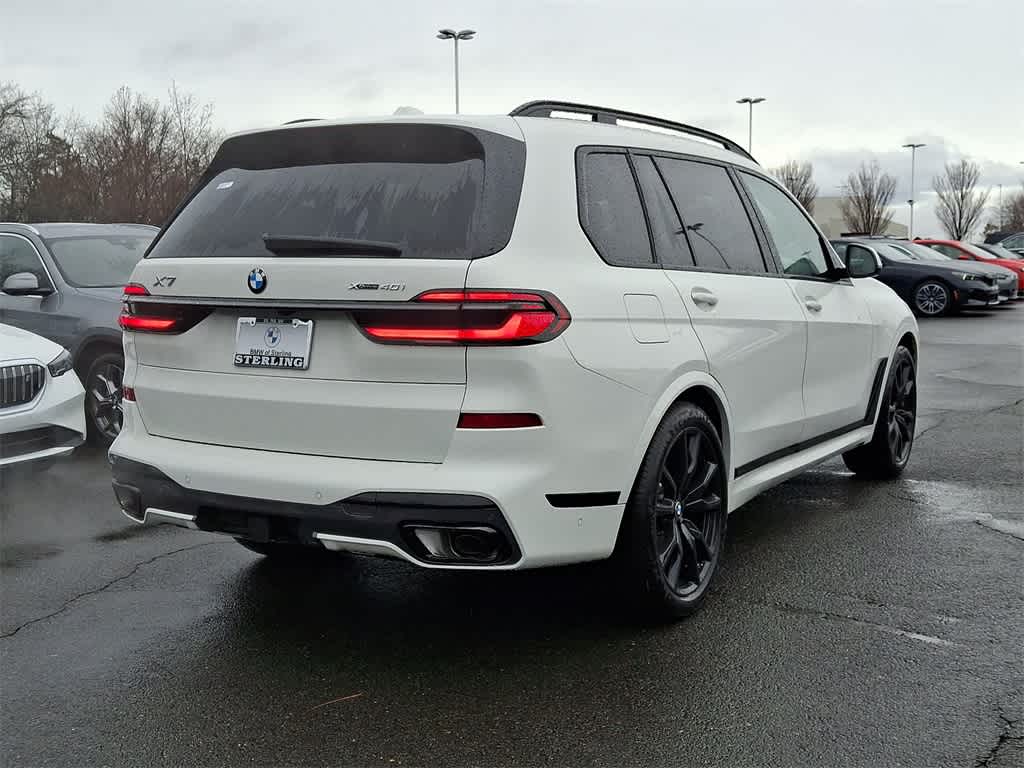 2025 BMW X7 xDrive40i 3