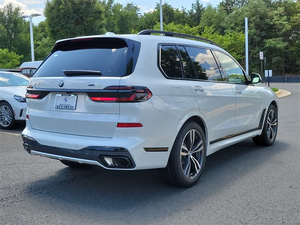 2025 BMW X7 xDrive40i 3