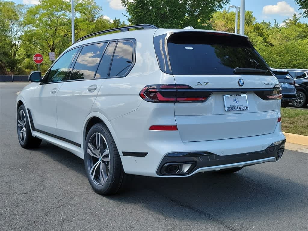 2025 BMW X7 xDrive40i 4