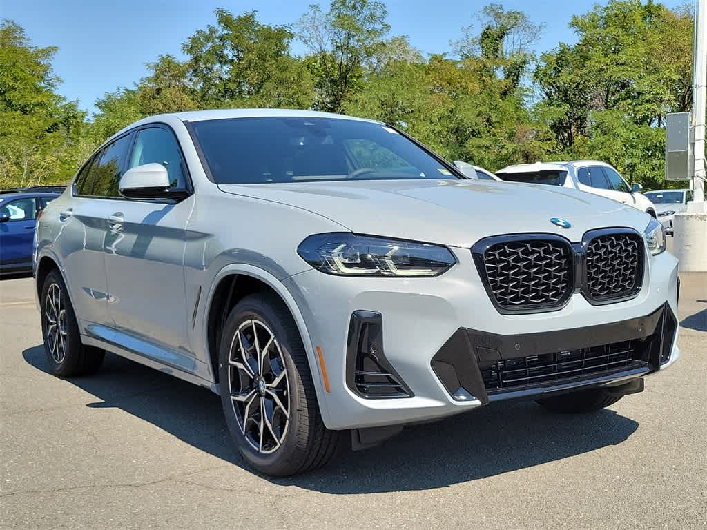 2025 BMW X4 xDrive30i 2