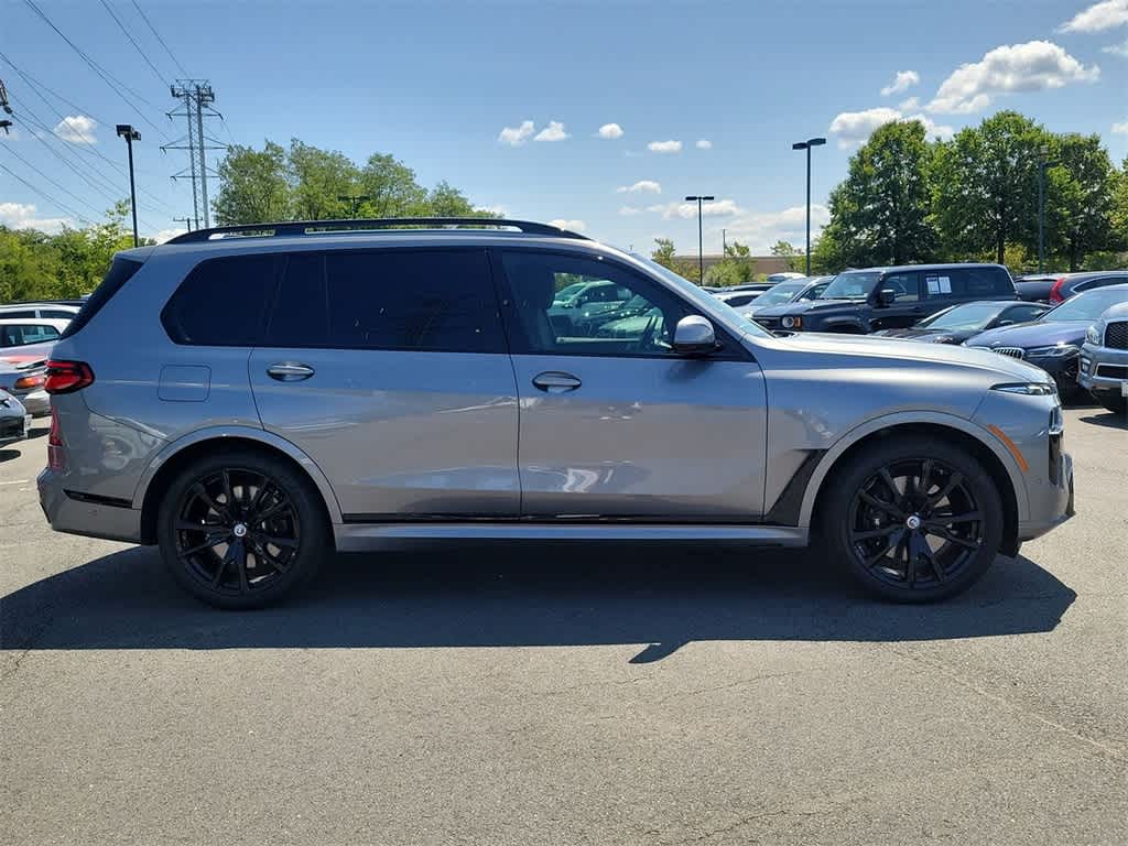 2023 BMW X7 M60i 24