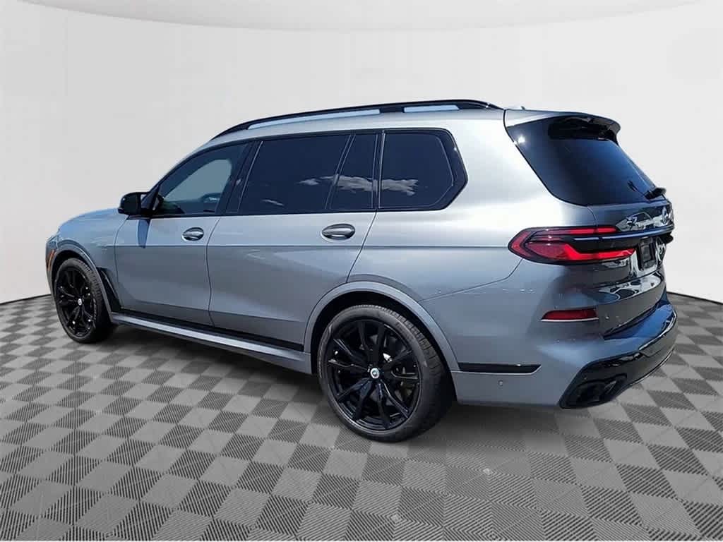 2023 BMW X7 M60i 6