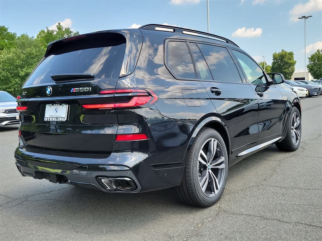 2025 BMW X7 M60i 3