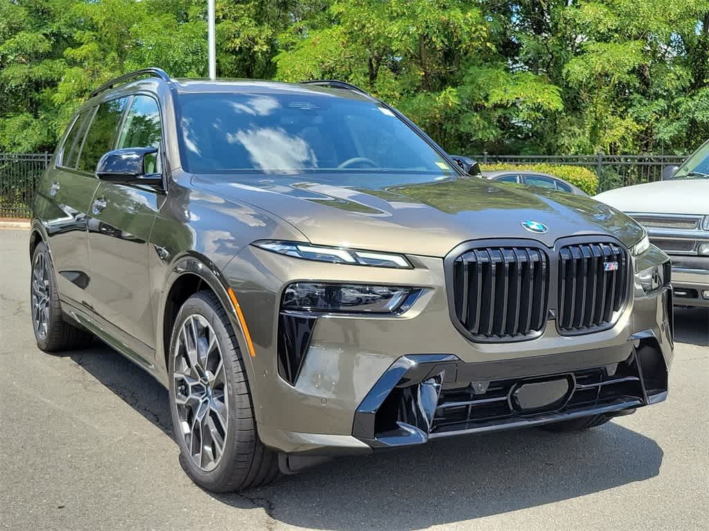 2025 BMW X7 M60i 2