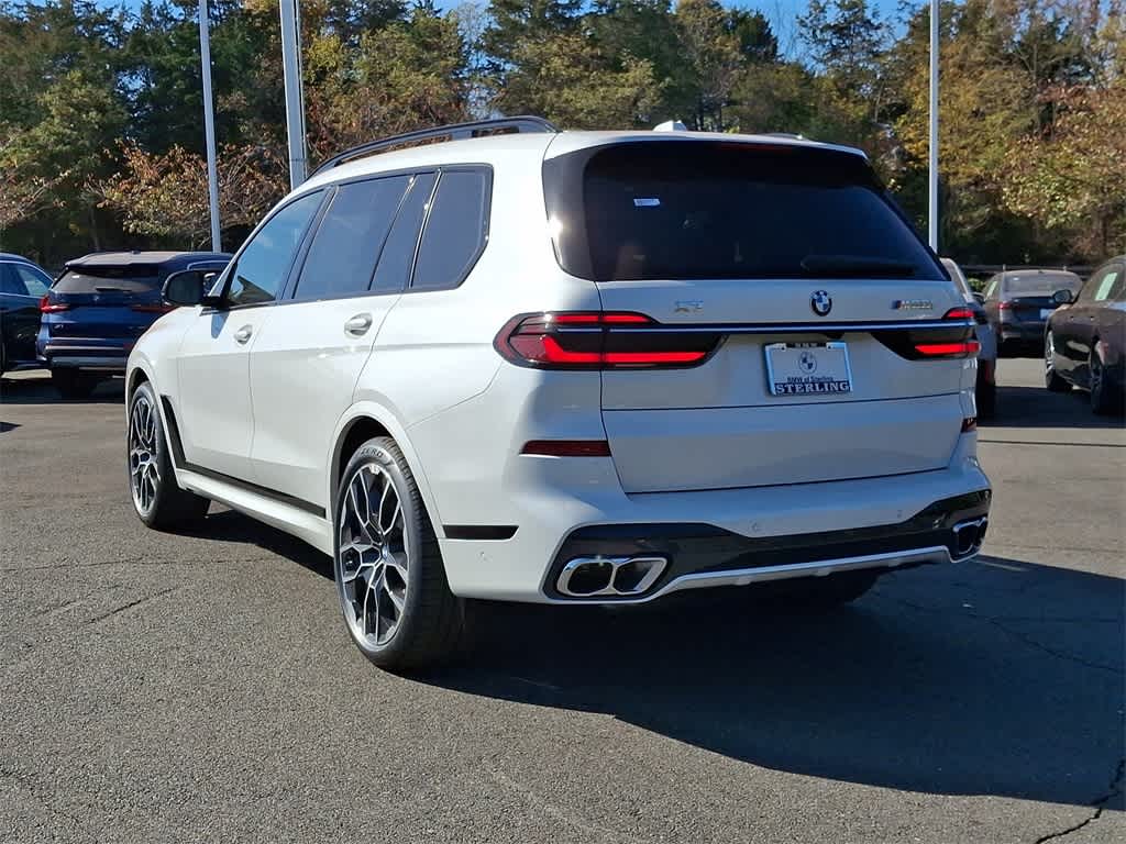 2025 BMW X7 M60i 4