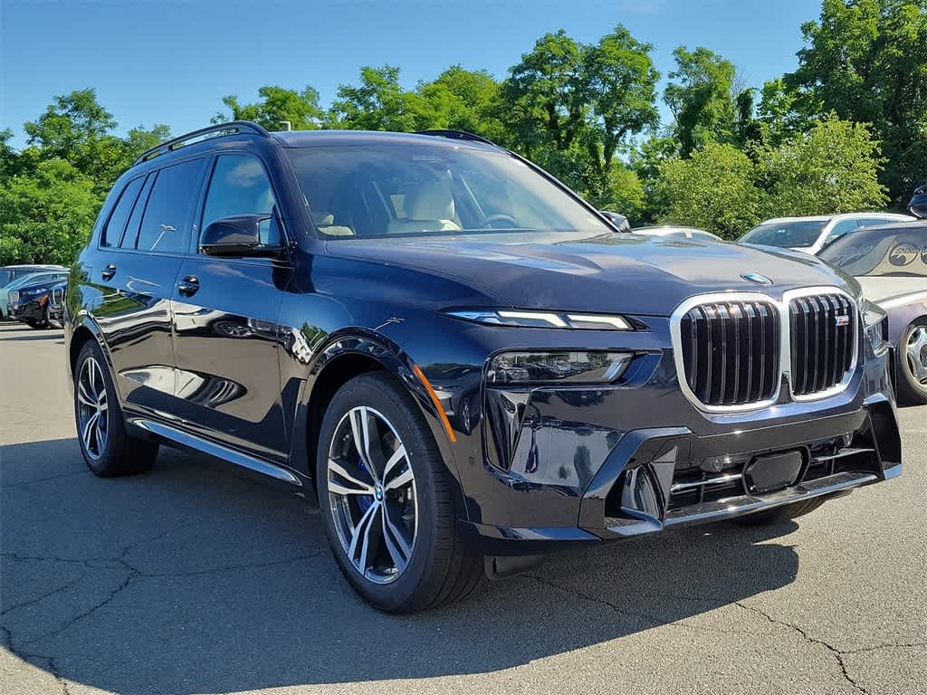 2025 BMW X7 M60i 2