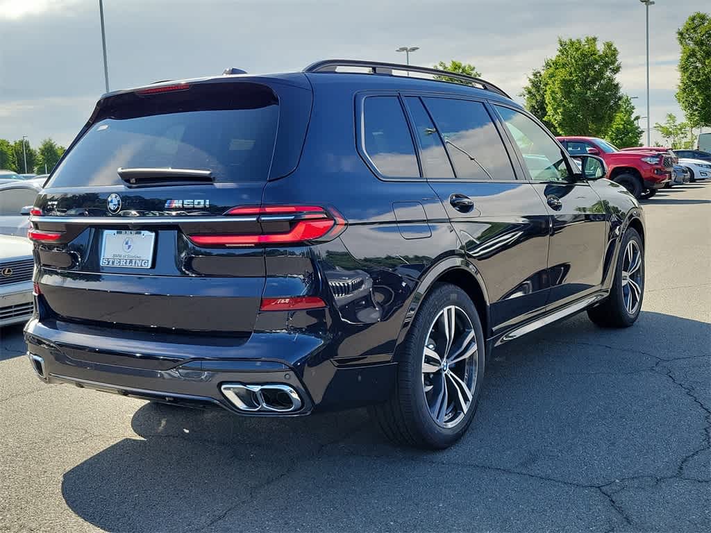 2025 BMW X7 M60i 3