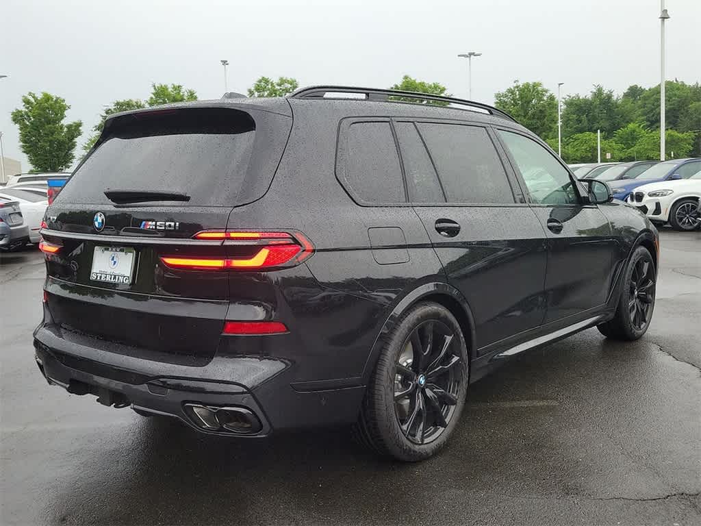 2025 BMW X7 M60i 3