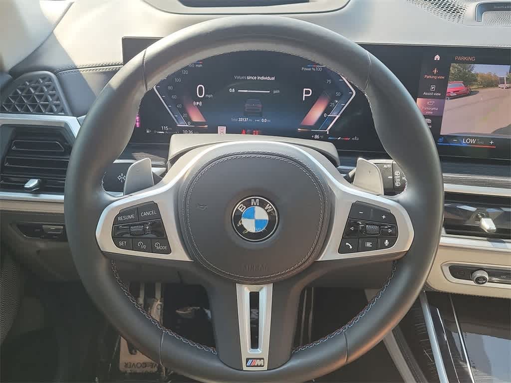 2023 BMW X7 M60i 16