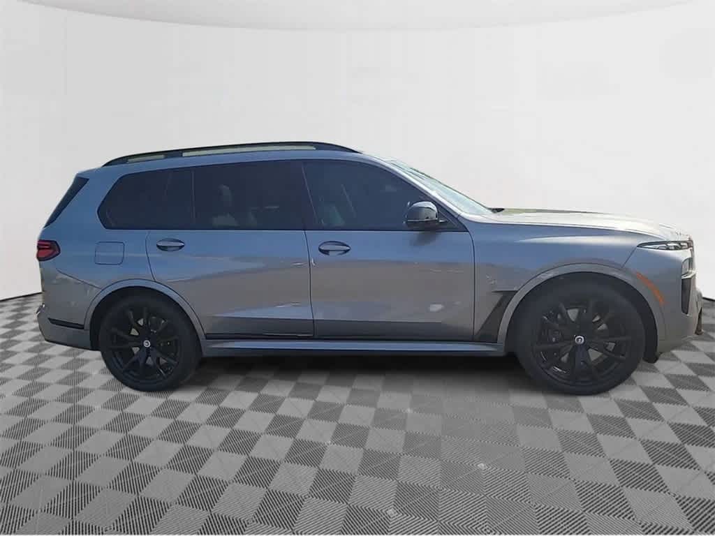 2023 BMW X7 M60i 9