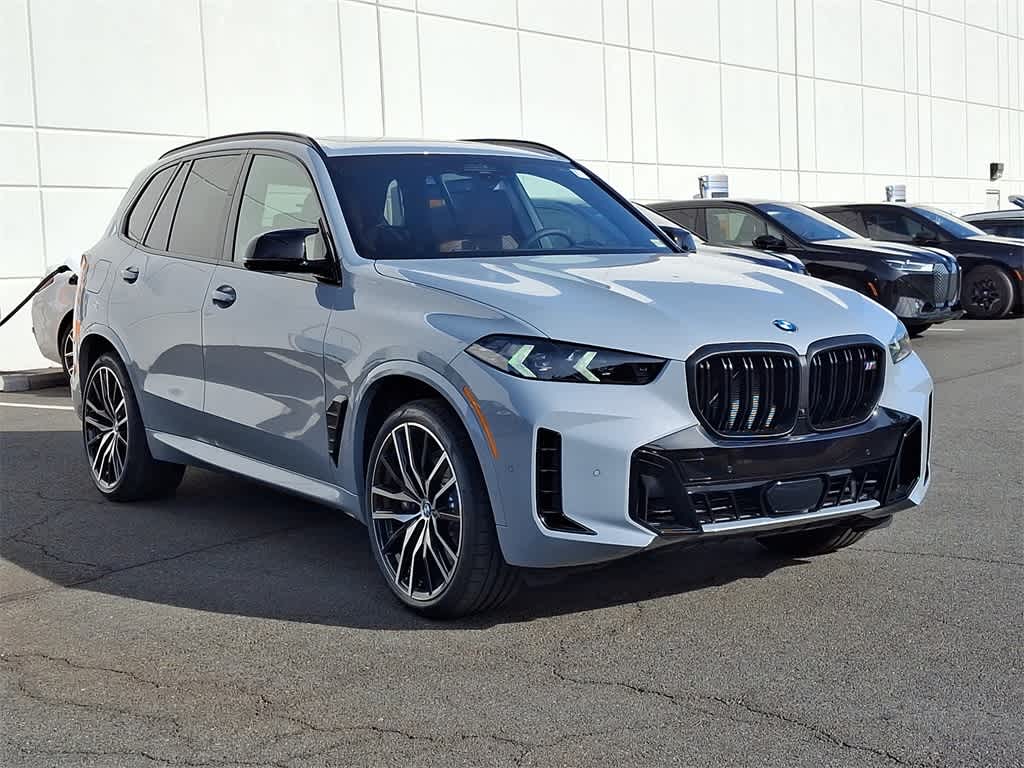 2025 BMW X5 M60i 2