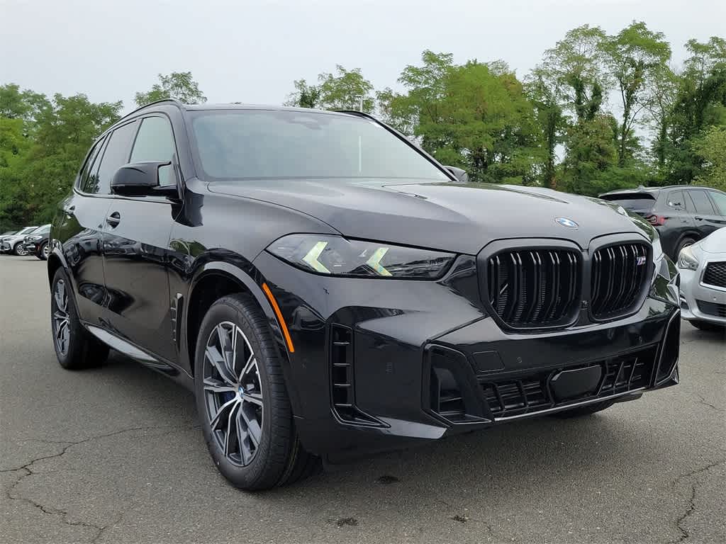 2025 BMW X5 M60i 2