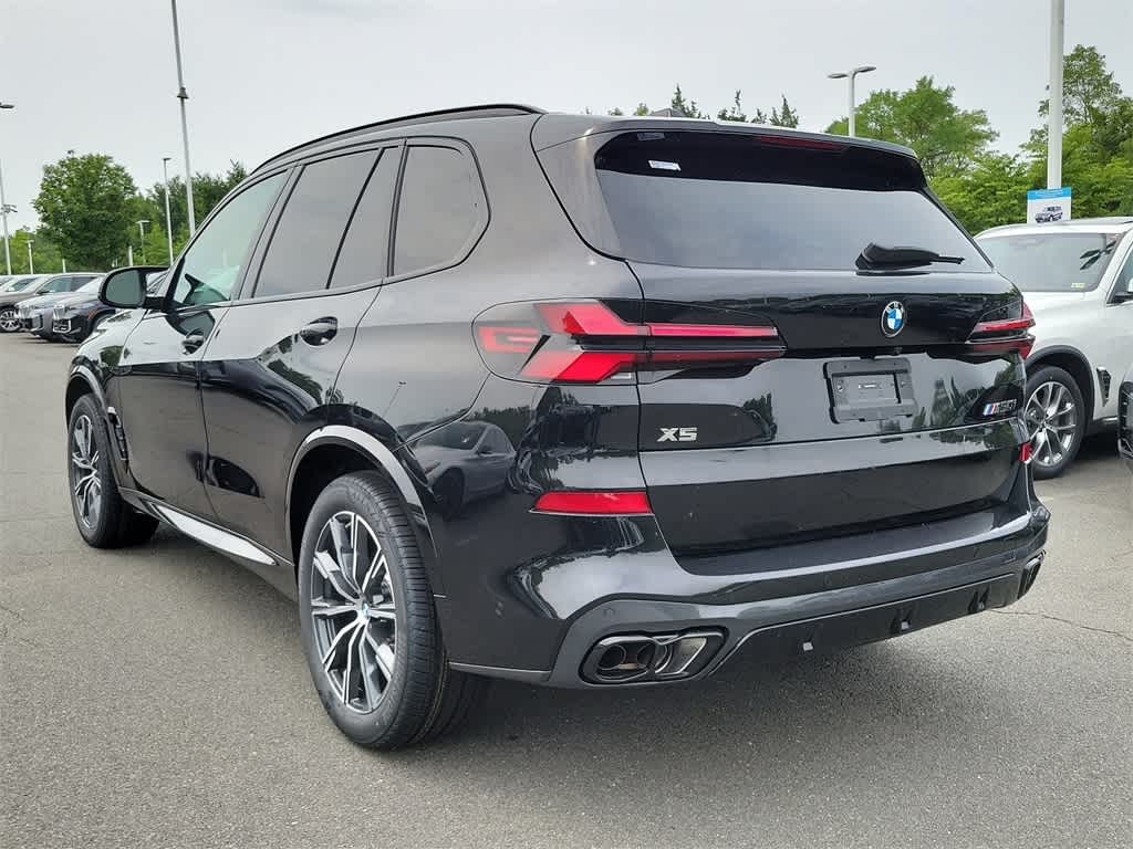 2025 BMW X5 M60i 4