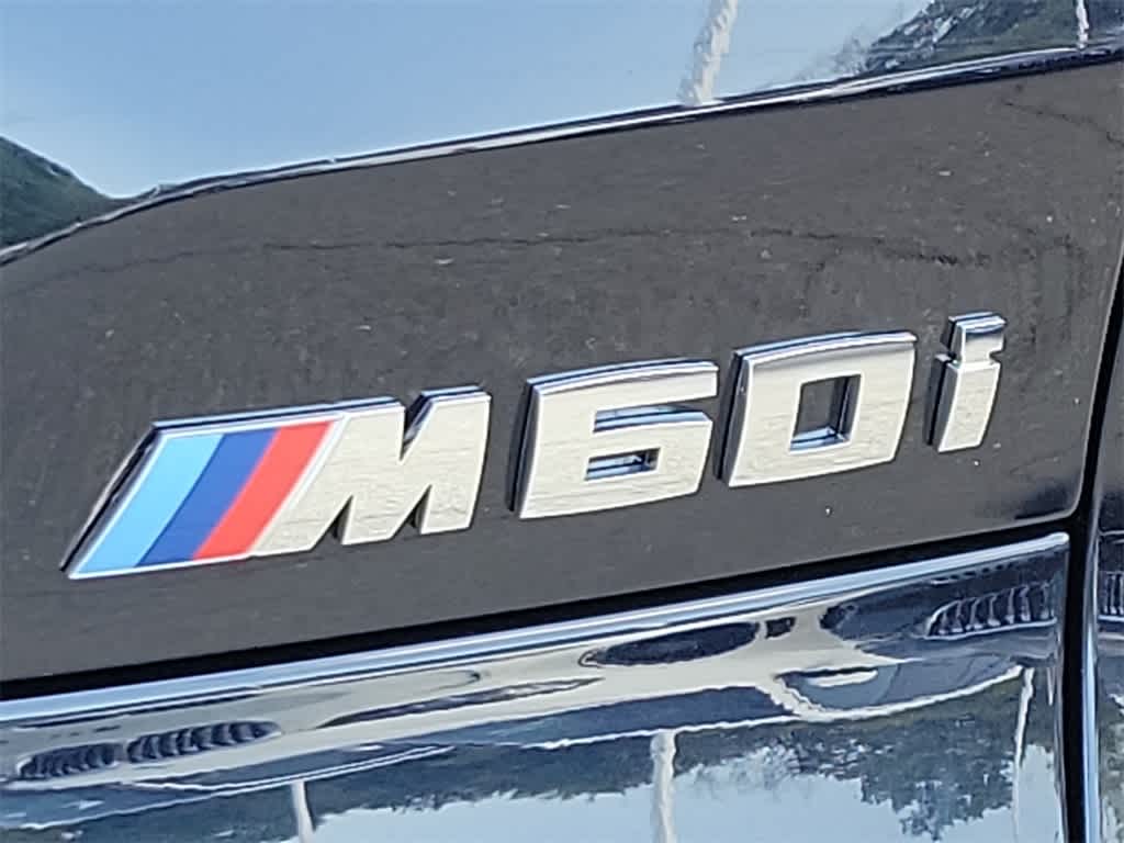 2025 BMW X5 M60i 13