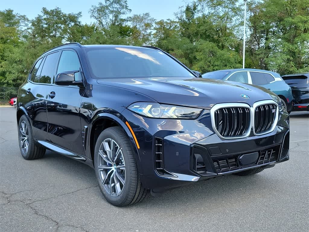 2025 BMW X5 M60i 2