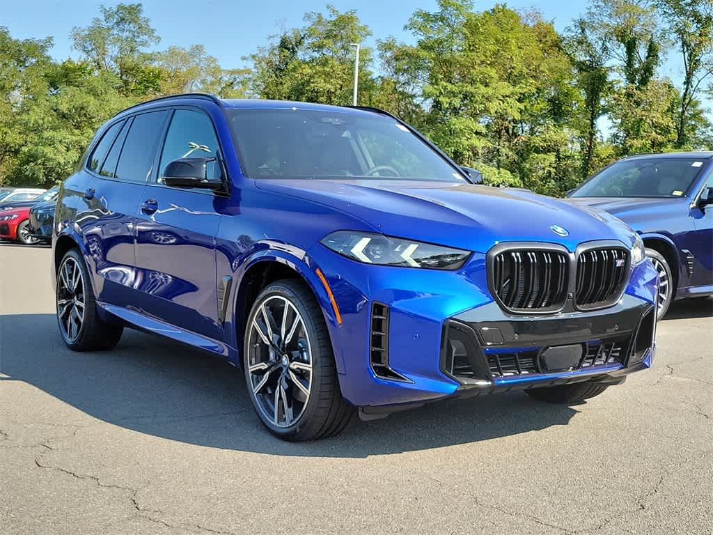 2025 BMW X5 M60i 2