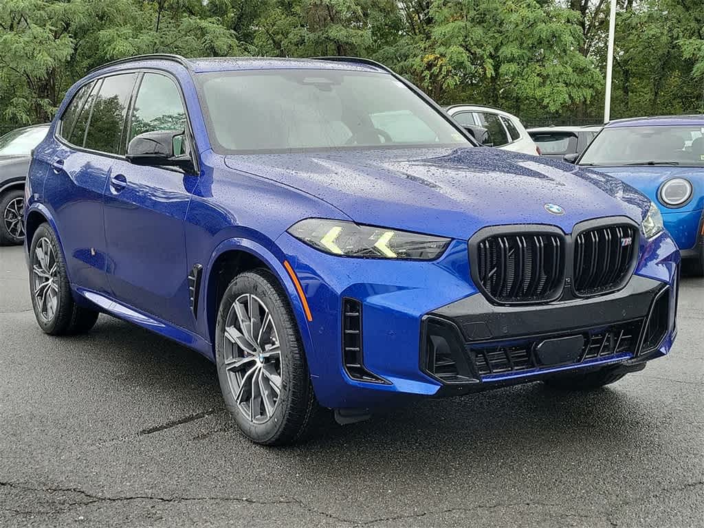 2025 BMW X5 M60i 2