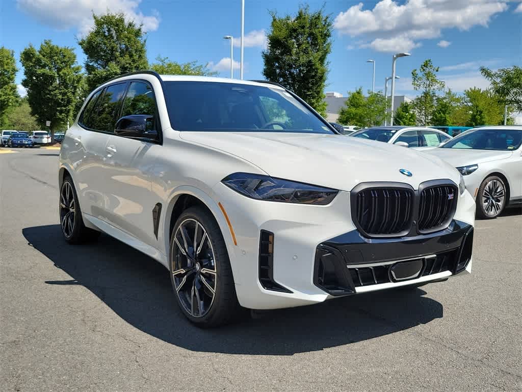 2025 BMW X5 M60i 2