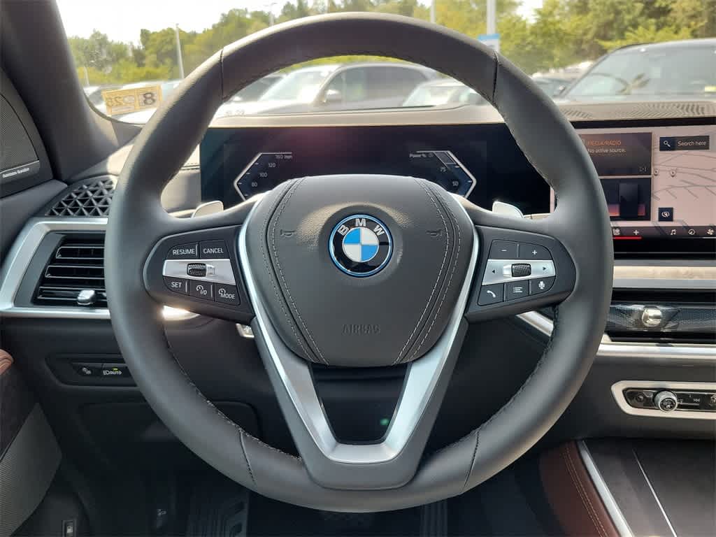 2025 BMW X5 xDrive50e 9