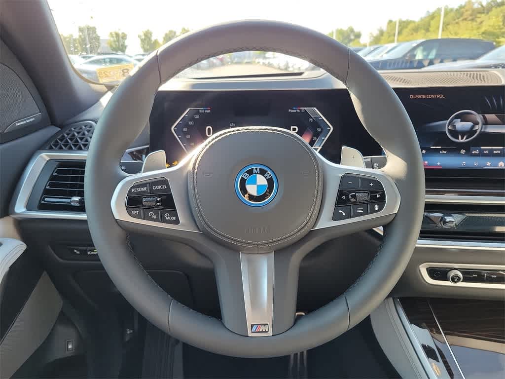 2025 BMW X5 xDrive50e 9