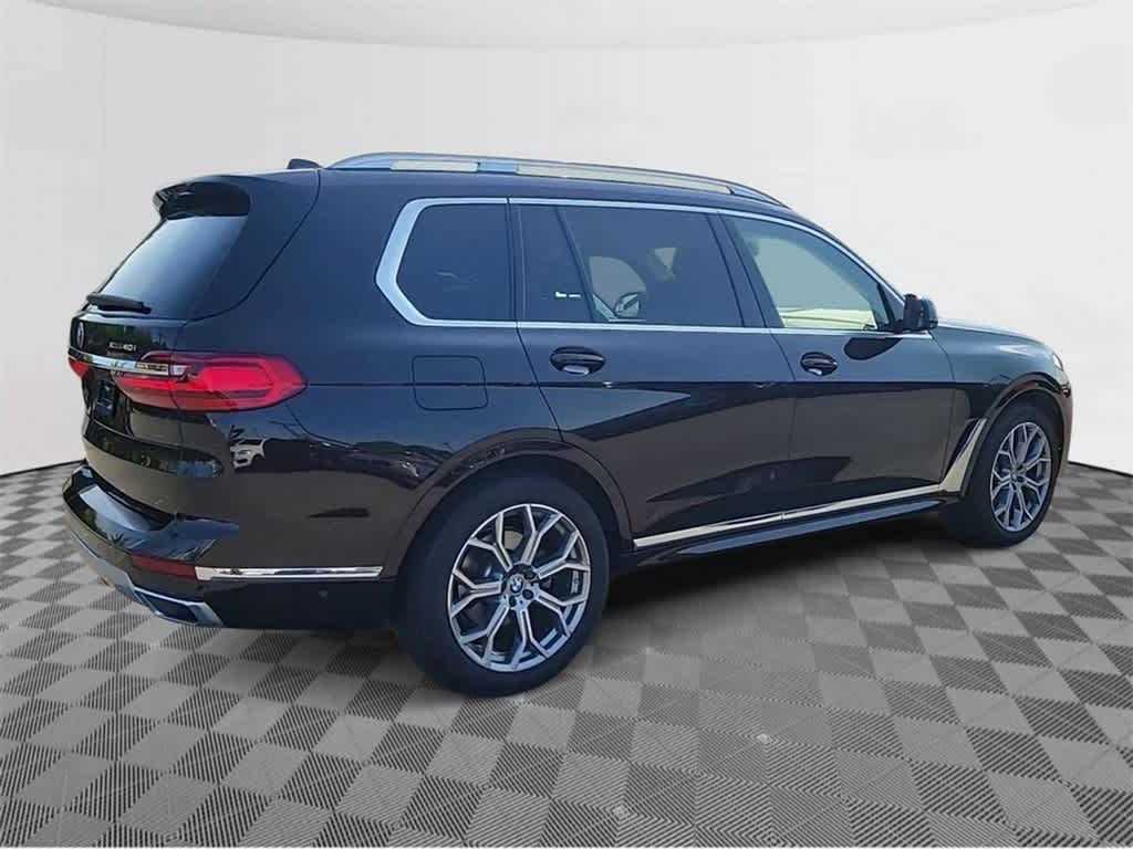 2022 BMW X7 xDrive40i 8