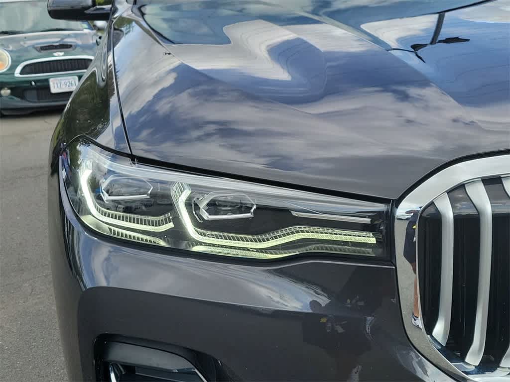 2022 BMW X7 xDrive40i 26