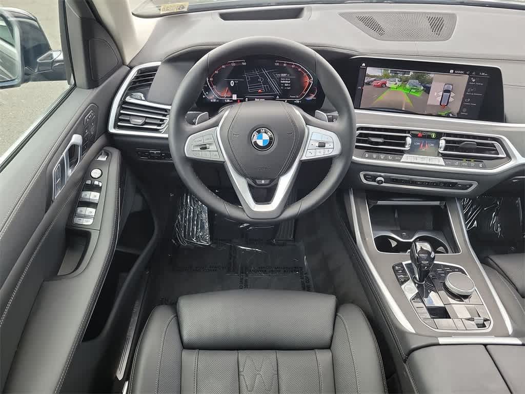 2022 BMW X7 xDrive40i 21