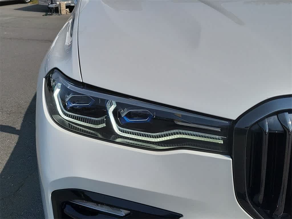 2022 BMW X7 M50i 26