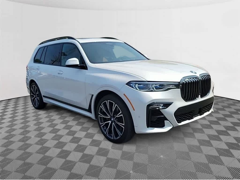 2022 BMW X7 M50i 2