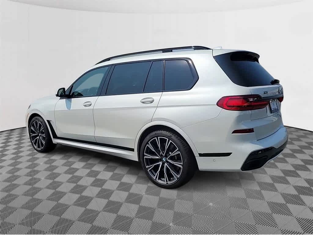 2022 BMW X7 M50i 6