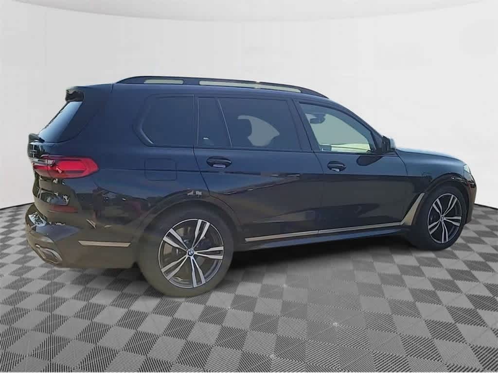 2021 BMW X7 M50i 8