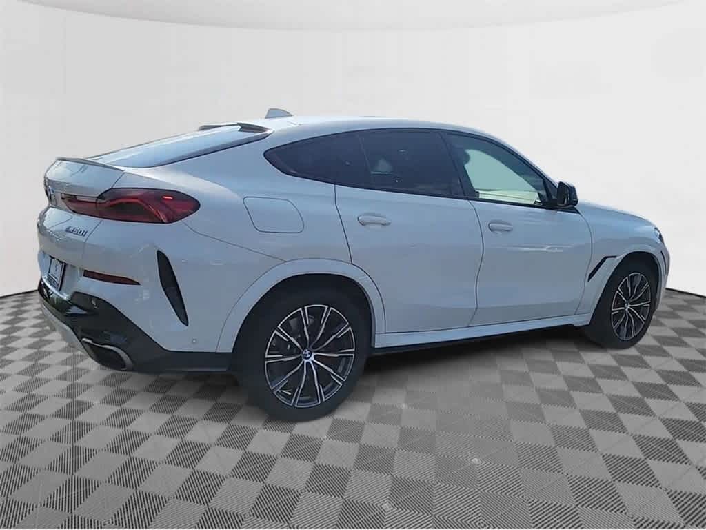 2021 BMW X6 M50i 8