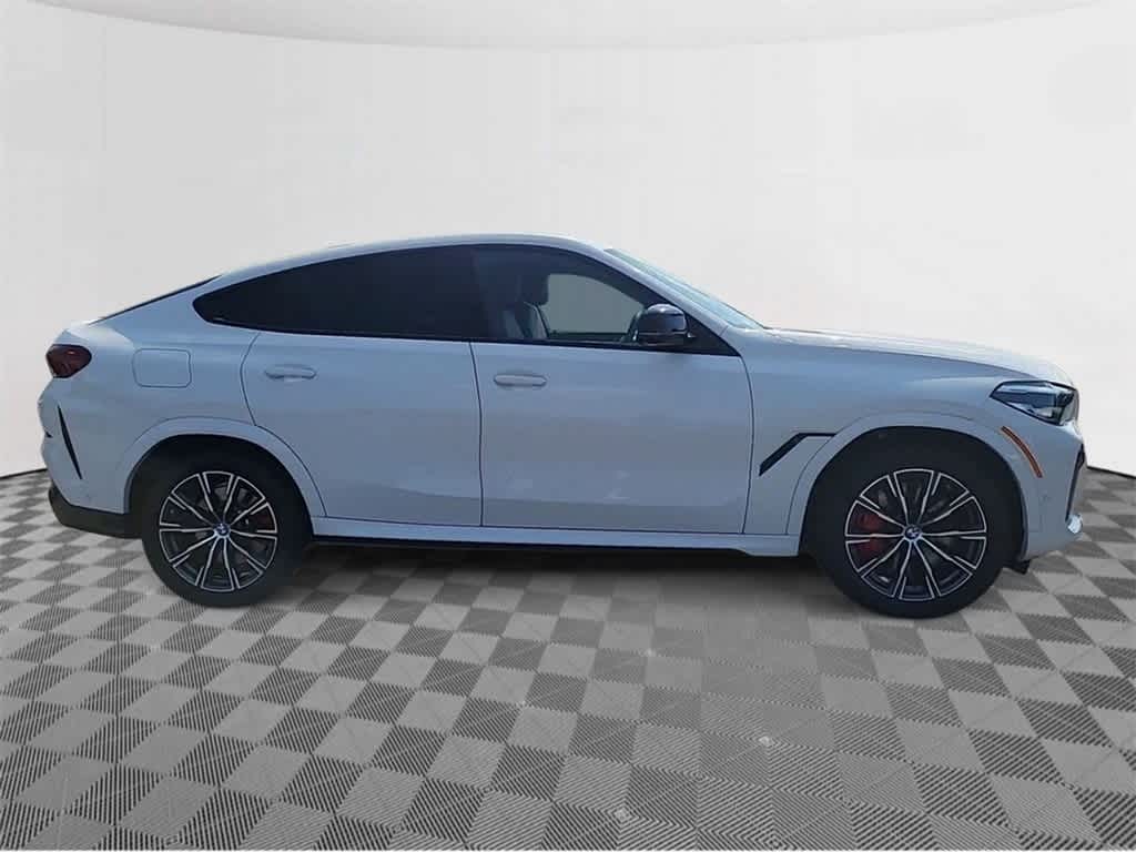 2021 BMW X6 M50i 9