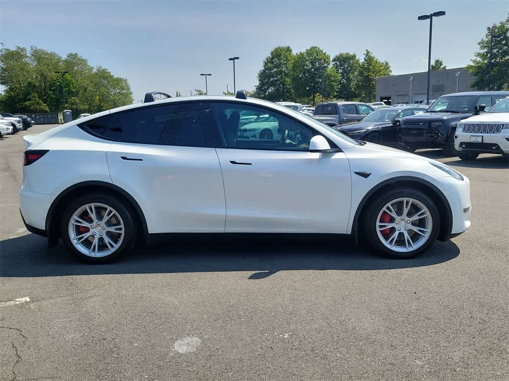 2022 Tesla Model Y Long Range 24