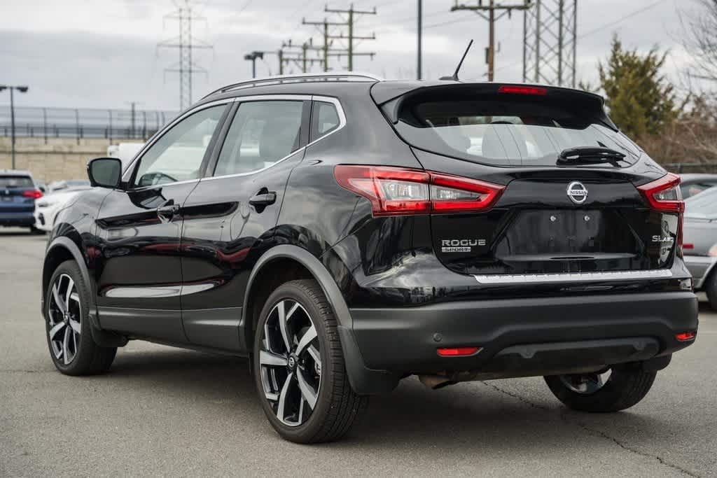 2022 Nissan Rogue Sport SL 4