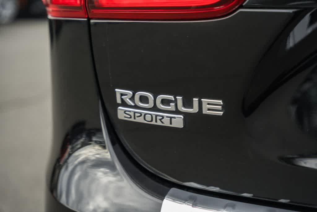 2022 Nissan Rogue Sport SL 7