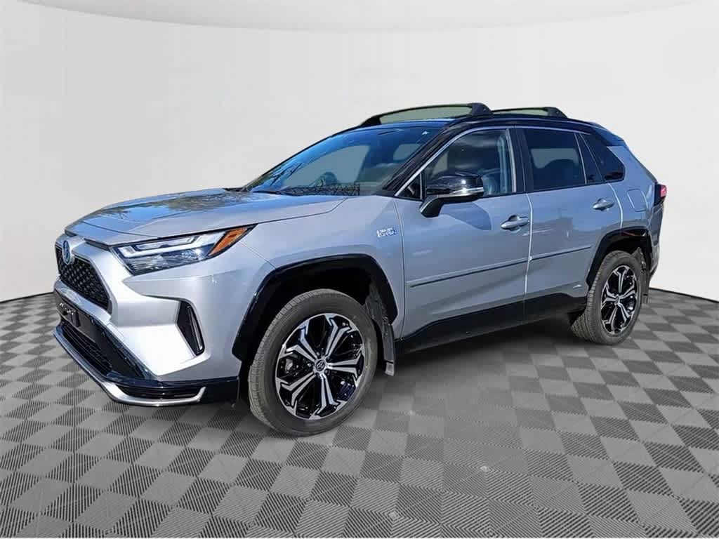 2022 Toyota RAV4 Prime XSE 4